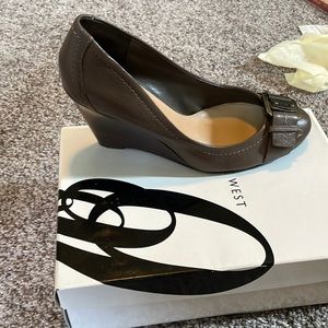 Never worn! Gray wedge shoes